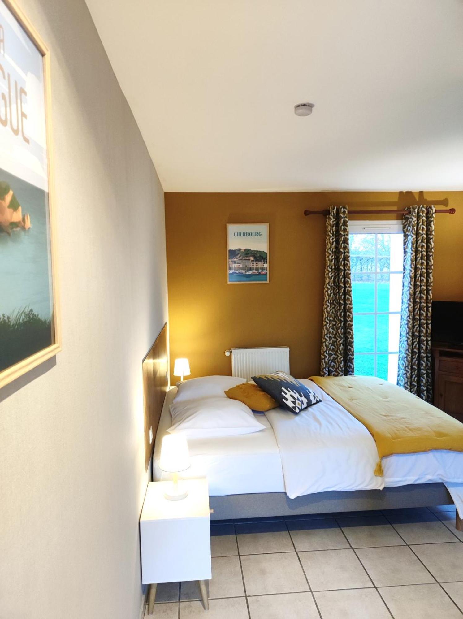 La Minoterie Bed & Breakfast Tessy-sur-Vire Phòng bức ảnh