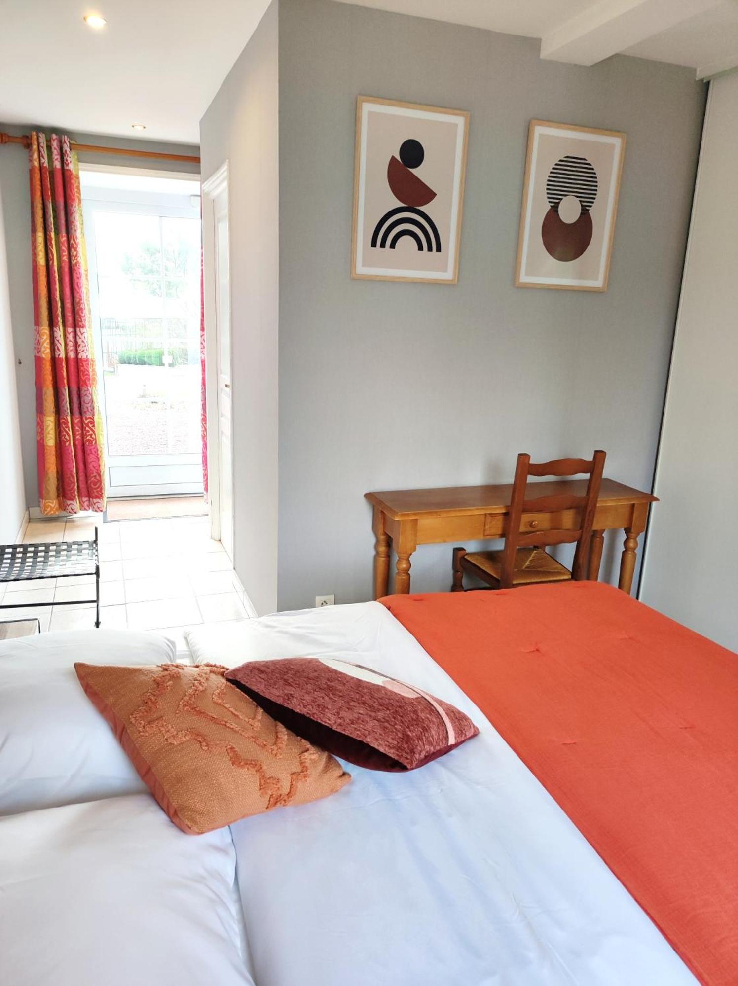 La Minoterie Bed & Breakfast Tessy-sur-Vire Phòng bức ảnh