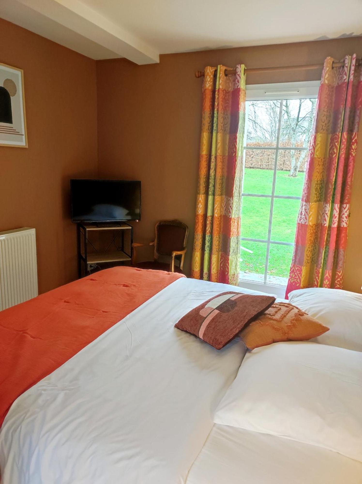 La Minoterie Bed & Breakfast Tessy-sur-Vire Phòng bức ảnh